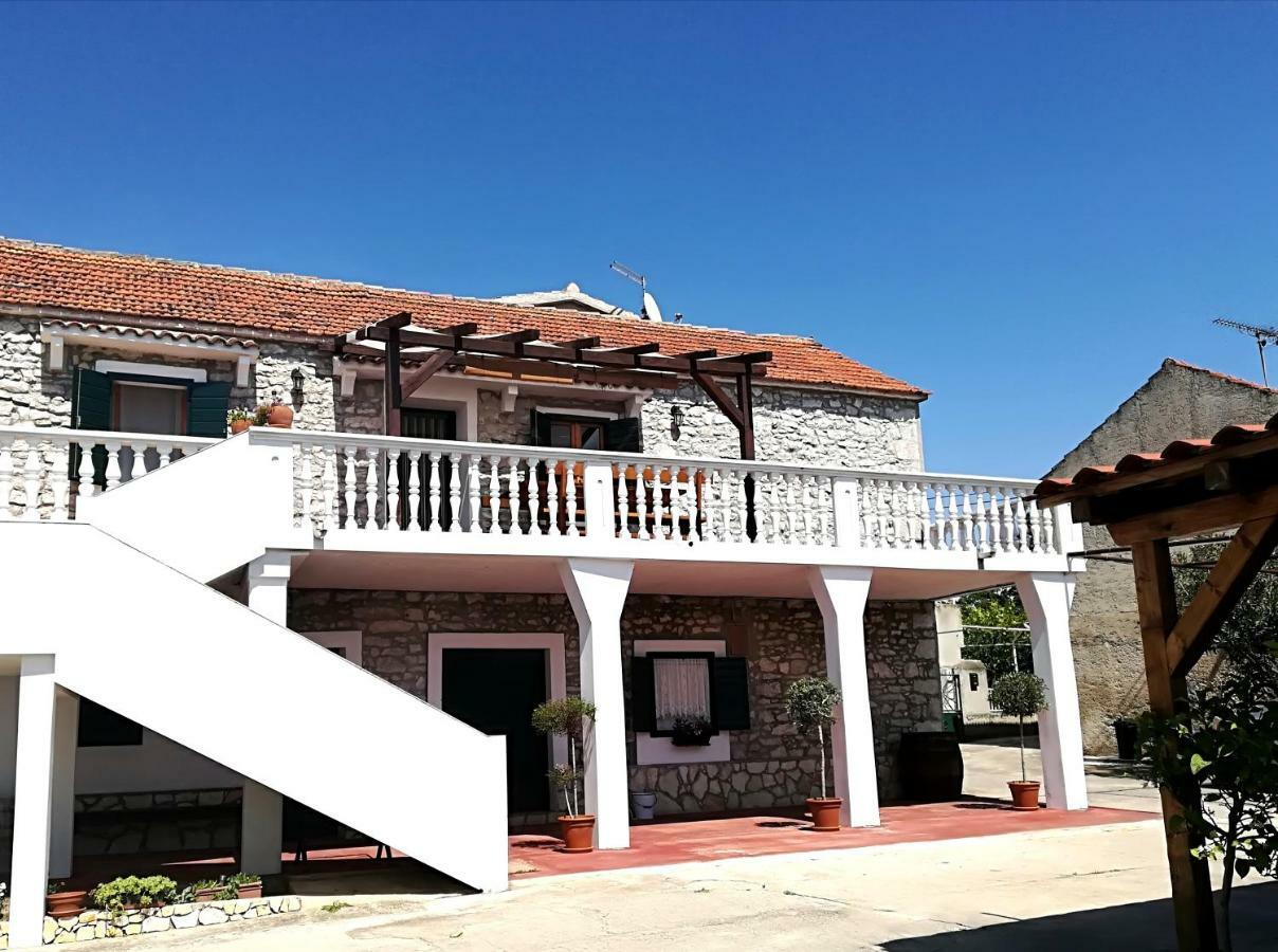 Apartments Dalmatian Stone House 图兰杰 外观 照片